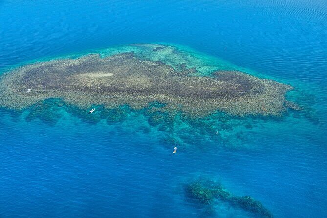 25 minutes Mamanuca Island Tour - Where the tour starts: Heli-Tours Fiji at Port Denarau