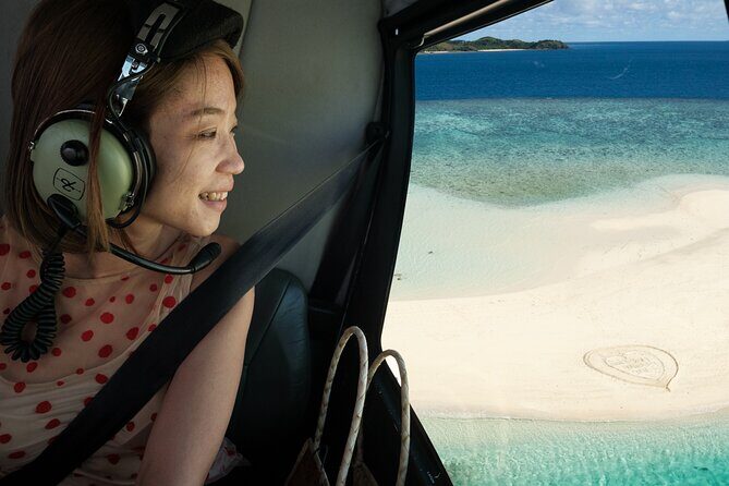25 minutes Mamanuca Island Tour - Cloud 9: the floating bar and Italian wood-fired pizza