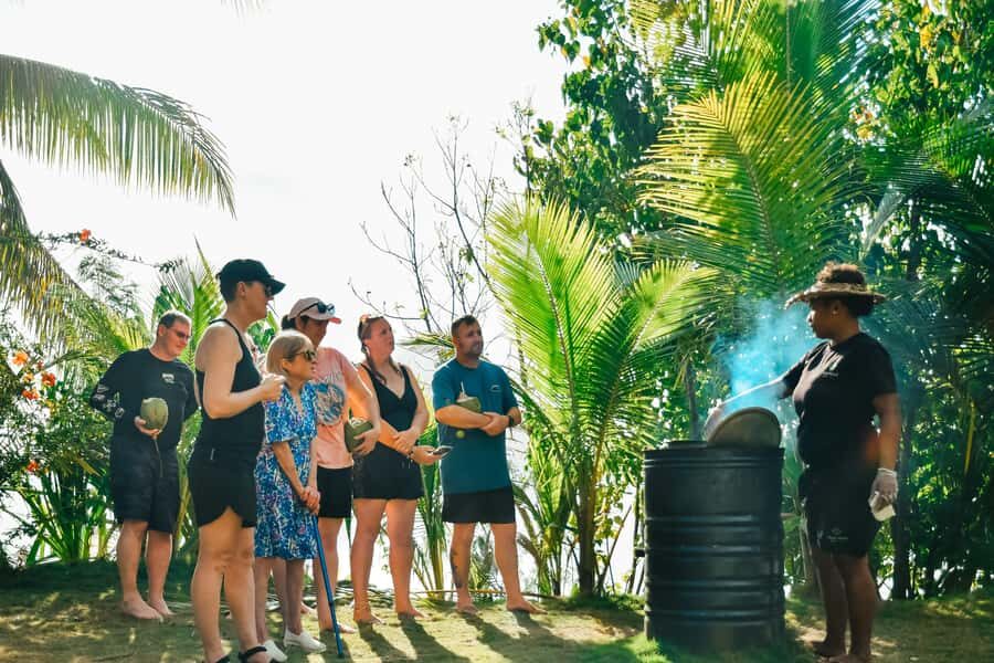 Fiji: Village & Mud-Crab Catching Tour - BBQ lunch and the mud crab cooking lesson (plus recipe take-home)