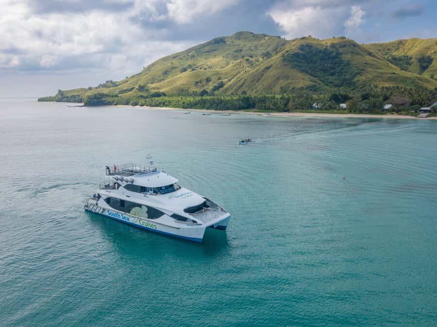 Fiji: Yasawa Islands Explorer Cruise with Lunch - A 9-hour Yasawa Islands cruise from Denarau (not a beach day)