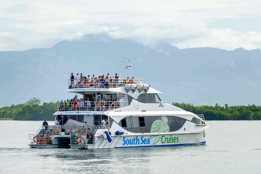 Fiji: Yasawa Islands Explorer Cruise with Lunch - Lunch onboard: what’s included and how to make it satisfying