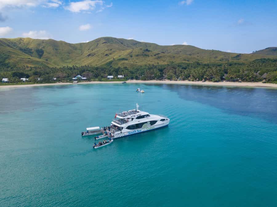 Fiji: Yasawa Islands Explorer Cruise with Lunch - Life on the Yasawa Flyer: fast catamaran comfort and onboard setup