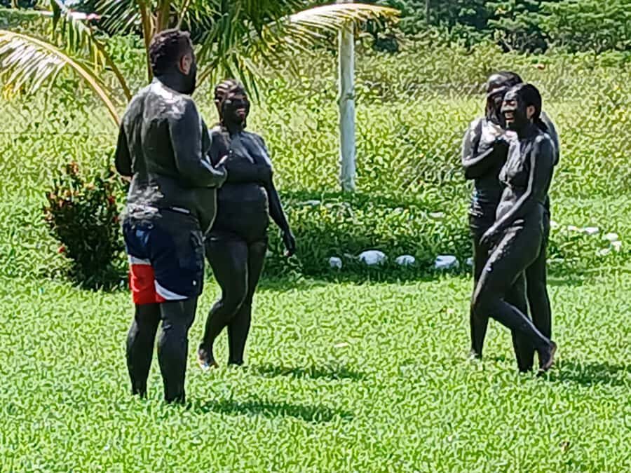 NADI-SABETO: Tifajek Hot Spring and Mudpool Natural Spa - Facilities and comfort: the washroom/shower reality check
