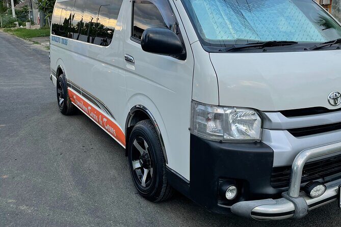 Private Transfer: Nadi Airport to Double tree Resort by Hilton - Pickup at Nadi International Airport: how you find your driver