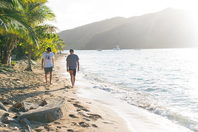 Yasawa Wanderer Package 8 Days| 7 Nights - All Activities Included - Day 4 and 5: Mantaray’s Sunset Tube Cruise and Barefoot Manta’s marine biology focus